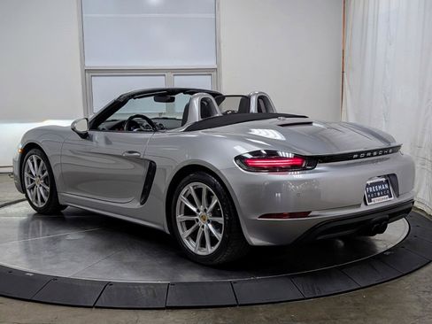 Used 2017 Porsche 718 Boxster image 15
