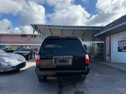 Used 2000 Toyota 4Runner SR5 image 5