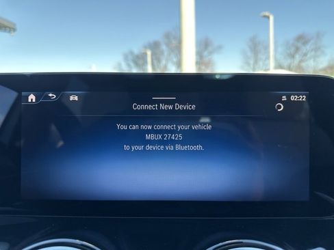 Used 2025 Mercedes-Benz GLB 250 4MATIC image 21