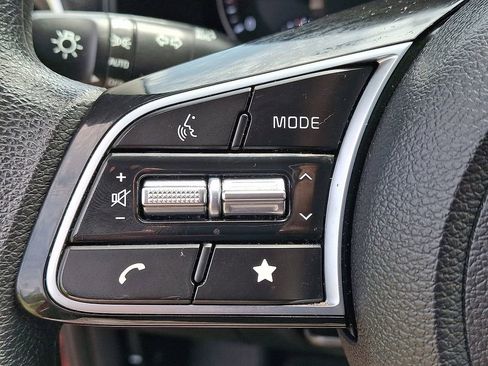 Certified 2023 Kia Forte LXS image 21