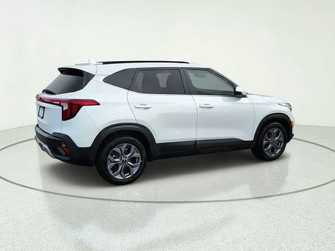Certified 2024 Kia Seltos S FWD image 6