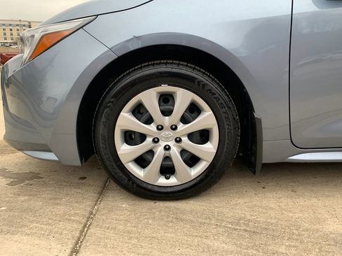 Used 2023 Toyota Corolla LE image 32