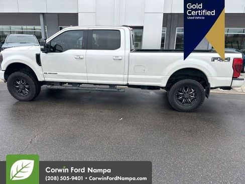 Used 2022 Ford F250 Lariat w/ Black Appearance Package image 12
