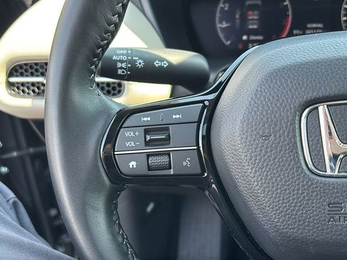 Used 2025 Honda HR-V EX-L image 18