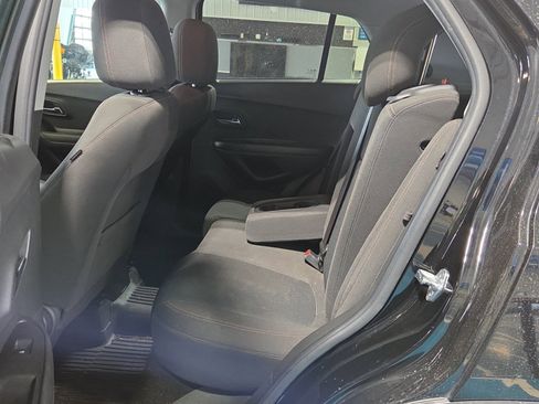 Used 2021 Chevrolet Trax LS w/ Tint and Cruise Package FWD image 14
