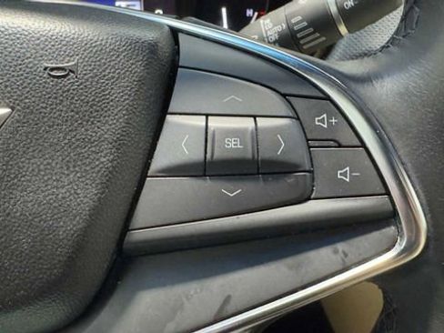 Used 2019 Cadillac XT5 Base image 32