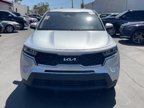 Used 2022 Kia Sorento LX FWD image 8