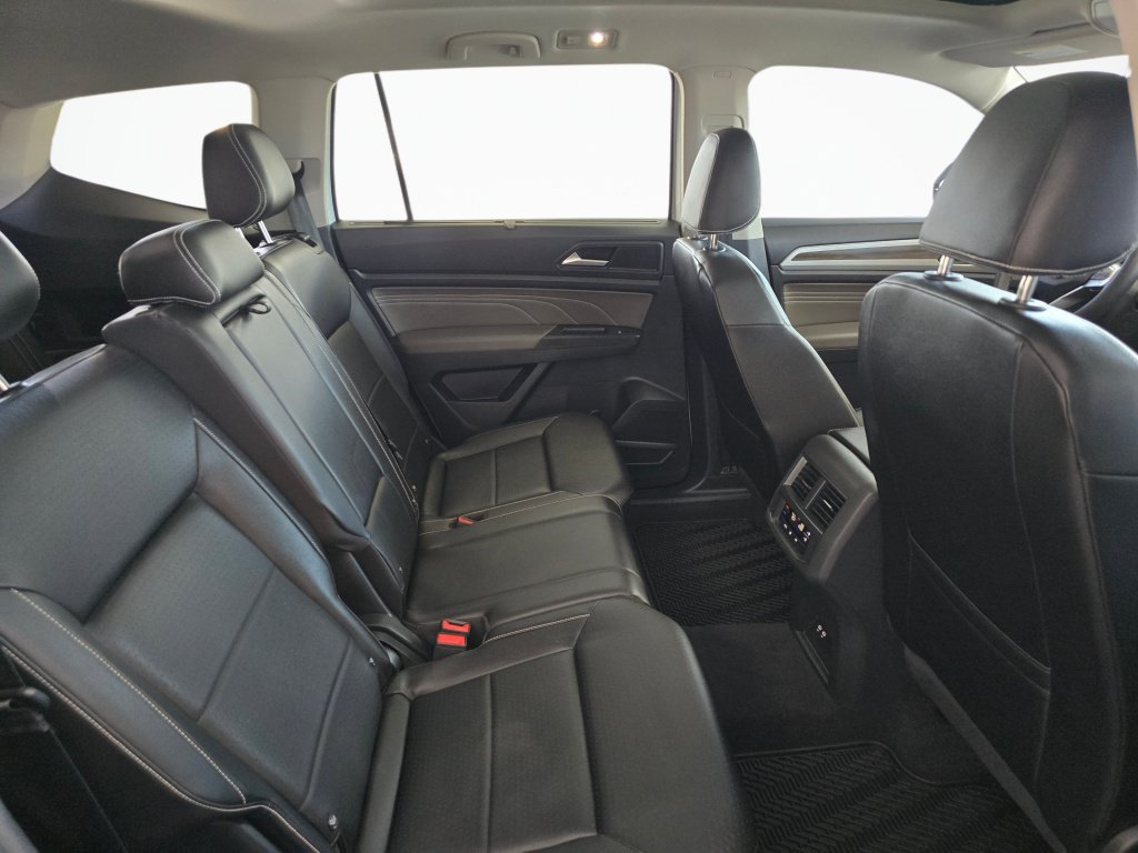 Used 2023 Volkswagen Atlas SEL AWD/4WD image 43