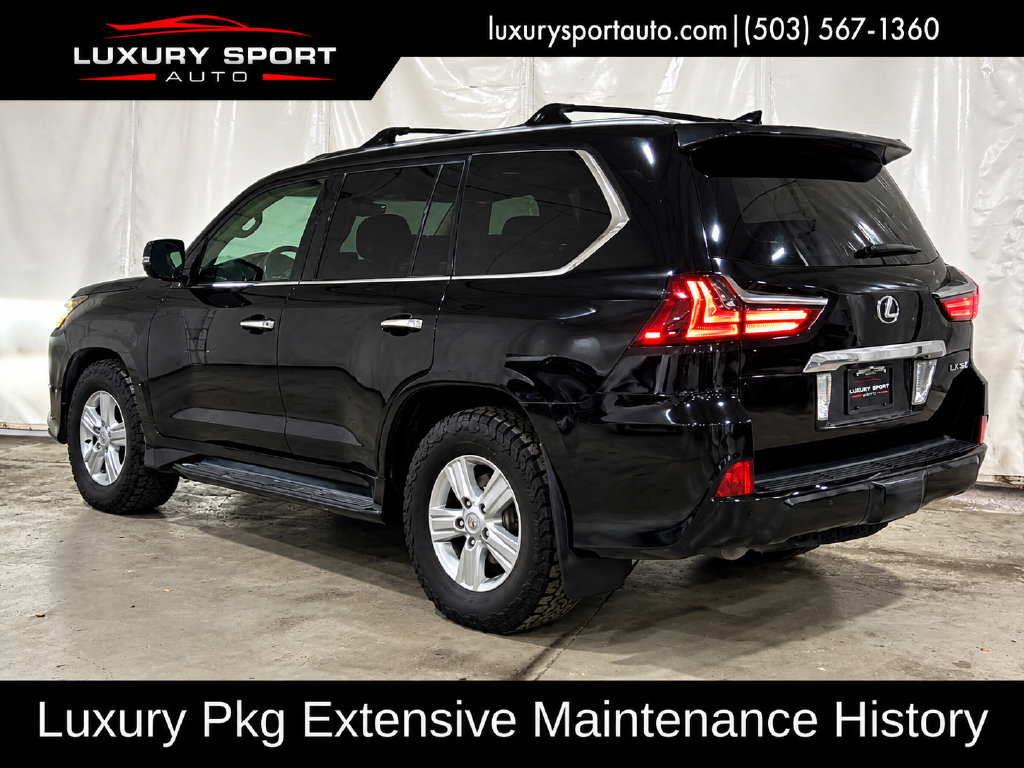 Used 2016 Lexus LX 570 4WD w/ Luxury Package image 3