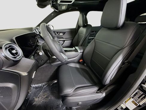 Used 2026 Mercedes-Benz GLC 300 4MATIC image 22