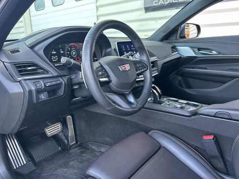 Certified 2022 Cadillac CT4 V w/ Technology Package AWD/4WD image 8