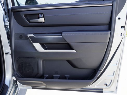 New 2026 Toyota Tundra Platinum w/ Tow Tech Package AWD/4WD image 31