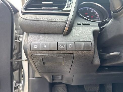 Used 2021 Toyota Camry SE AWD/4WD image 21