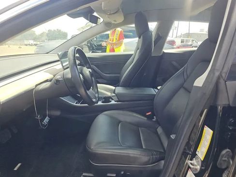 Used 2018 Tesla Model 3 Long Range RWD image 4