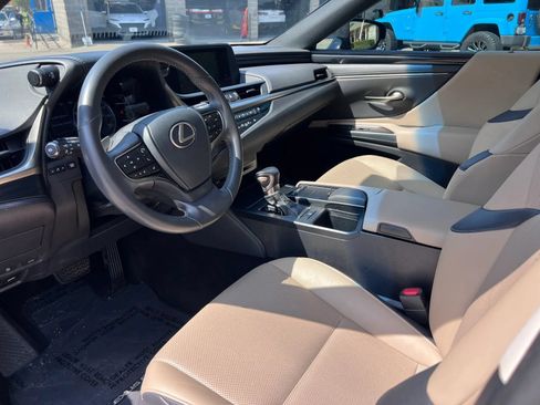 Used 2020 Lexus ES 350 w/ Accessory Package 2 FWD image 12