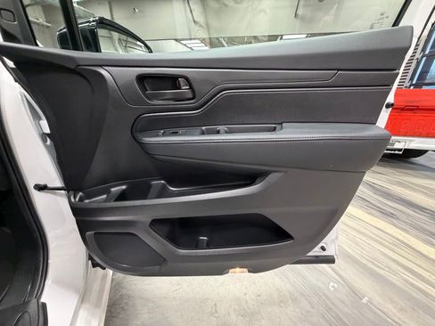 Used 2025 Honda Odyssey Sport-L image 43