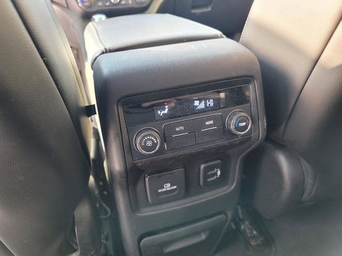 Used 2017 GMC Acadia SLT image 35