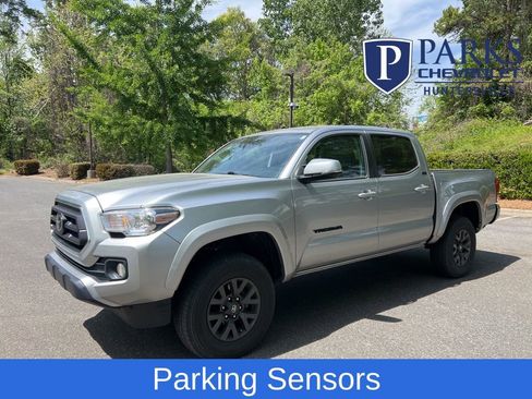 Used 2023 Toyota Tacoma SR5 w/ Technology Package image 2