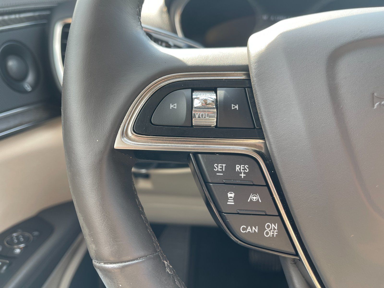 Used 2019 Lincoln Nautilus Reserve FWD image 29