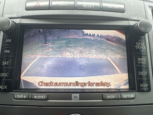 Used 2009 Toyota Venza AWD V6 w/ Premium Pkg #2 image 9