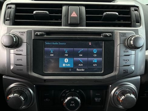 Used 2014 Toyota 4Runner SR5 image 30