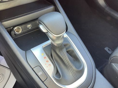 Used 2024 Kia Forte LXS image 10