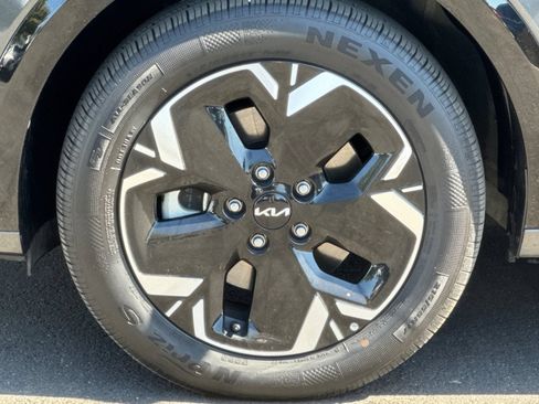 Used 2024 Kia Niro Wind FWD image 42
