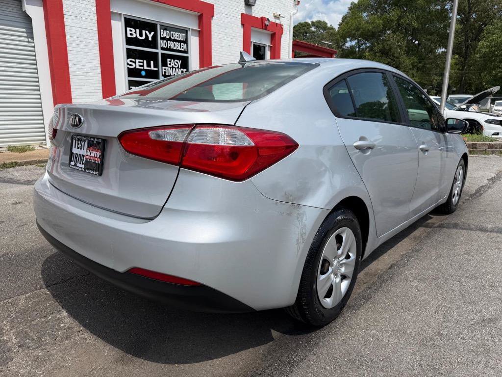 Used 2016 Kia Forte LX FWD image 2