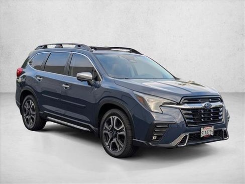 Used 2023 Subaru Ascent Touring AWD/4WD image 4