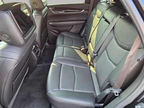 Used 2021 Cadillac XT5 Premium Luxury image 21