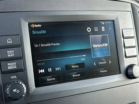 Used 2023 Mercedes-Benz Metris Passenger image 21