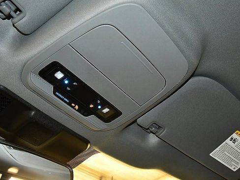 New 2025 Ford F150 XL w/ Equipment Group 103A High image 26