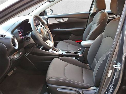 Used 2023 Kia Forte LXS FWD image 15