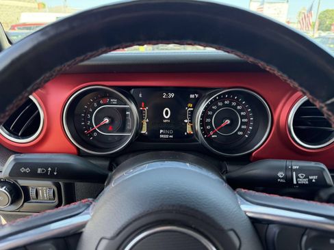 Used 2021 Jeep Wrangler Unlimited Rubicon w/ Uconnect 4C Nav & Sound Group AWD/4WD image 20
