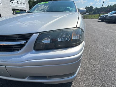 Used 2004 Chevrolet Impala LS w/ Preferred Equipment Group FWD image 12