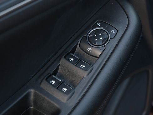 Used 2022 Ford Edge SEL w/ Convenience Package image 26