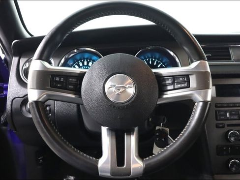 Used 2014 Ford Mustang Coupe image 11