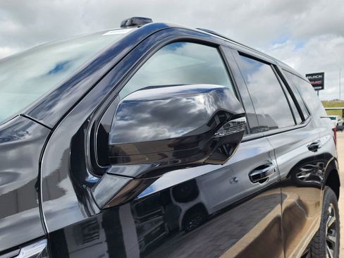 New 2026 GMC Yukon AT4 w/ AT4 Premium Package AWD/4WD image 11