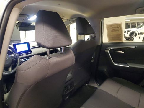 Used 2025 Toyota RAV4 XLE image 11