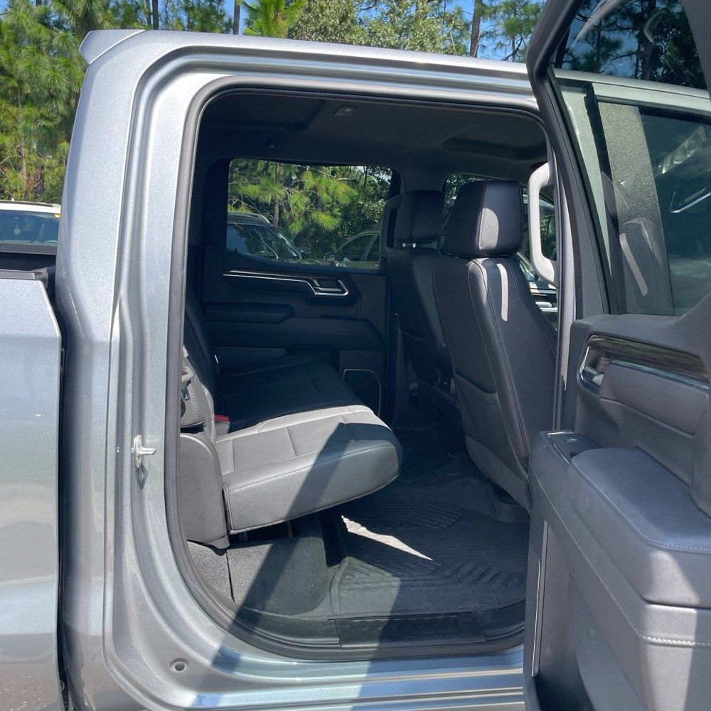 Used 2023 Chevrolet Silverado 1500 RST AWD/4WD image 24
