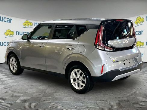 Used 2024 Kia Soul LX w/ Option Group 015 FWD image 4