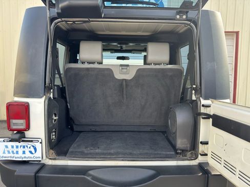 Used 2008 Jeep Wrangler X image 9
