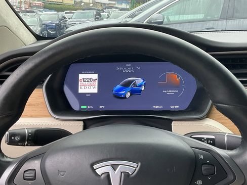 Used 2018 Tesla Model X 100D image 45