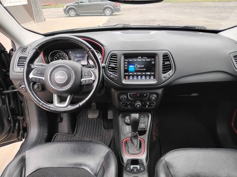Used 2020 Jeep Compass Trailhawk AWD/4WD image 7