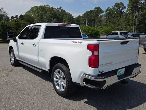 Certified 2025 Chevrolet Silverado 1500 LTZ w/ Technology Package AWD/4WD image 8