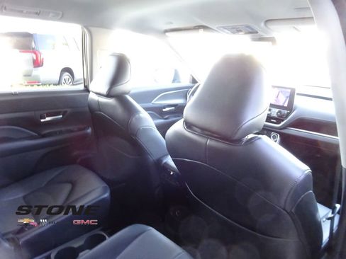 Used 2024 Toyota Grand Highlander FWD image 21