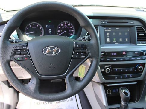 Used 2016 Hyundai Sonata SE FWD image 18