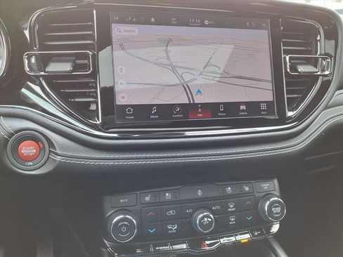 Used 2021 Dodge Durango SRT Hellcat w/ Technology Group image 18