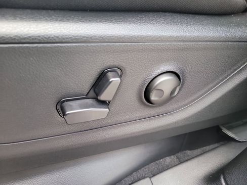 New 2026 RAM 1500 Big Horn AWD/4WD image 21