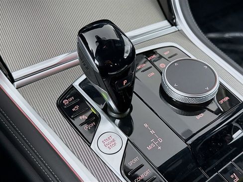 New 2026 BMW 840i Convertible w/ Comfort Seating Package image 17